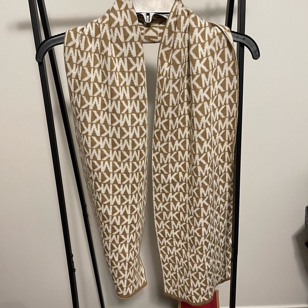 Michael Kors Scarf